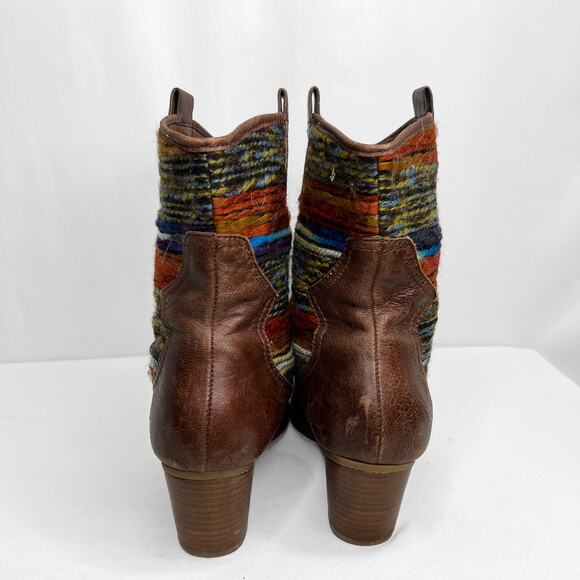 Bandolino BDZAMEN Multicolor Woven Ankle Boots Leather Southwestern Women's 8M - Picture 4 of 9